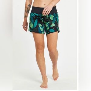 Oiselle toolbelt roga shorts
